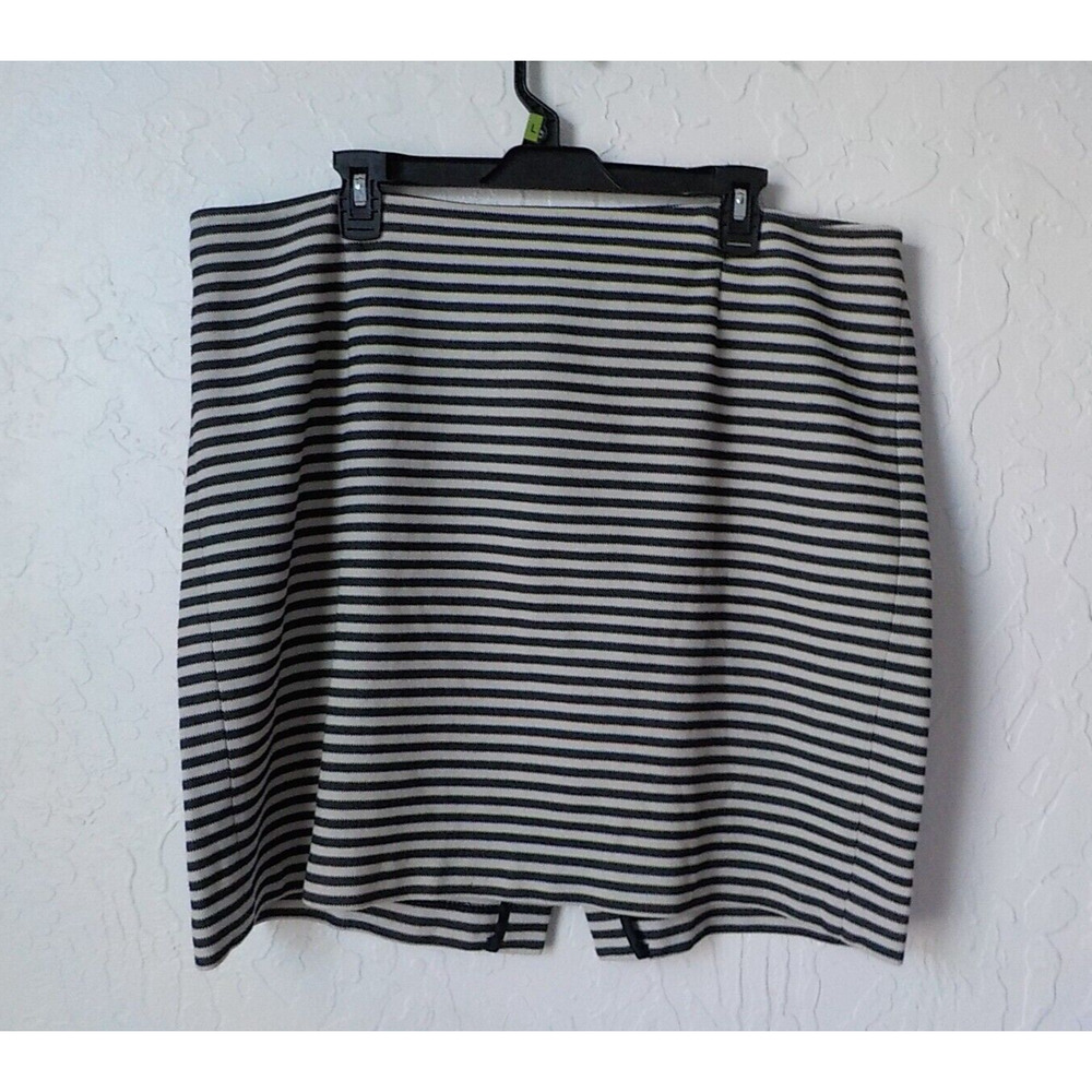 Talbots Classic Skirt Women size 18 WP Beige Black Stripes Preppy Nautical short